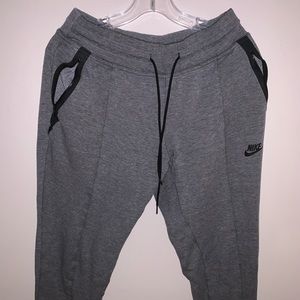 Nike tech fleece joggers